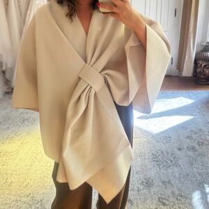 Scandal Italy - Women's Viola Cape